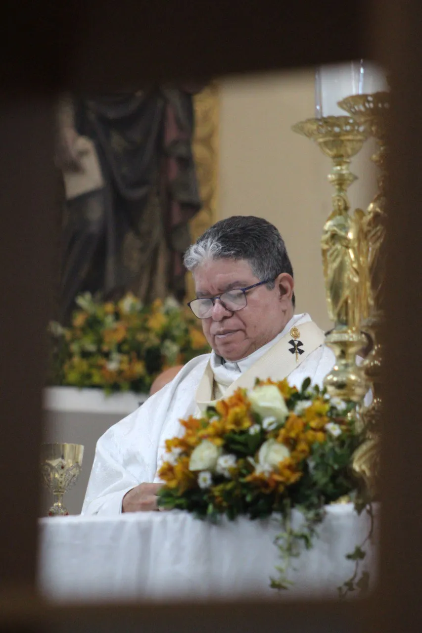 Mons. José Luis Azuaje Ayala